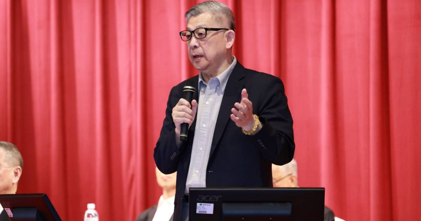 國泰金控董事長蔡宏圖13日表示，匯率後續變化，仍需小心應對。（圖／國泰金控提供）