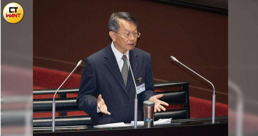 立法院全院委員會審查司法院正副院長被提名人。圖為司法院院長被提名人蔡秋明。（圖／黃威彬攝）