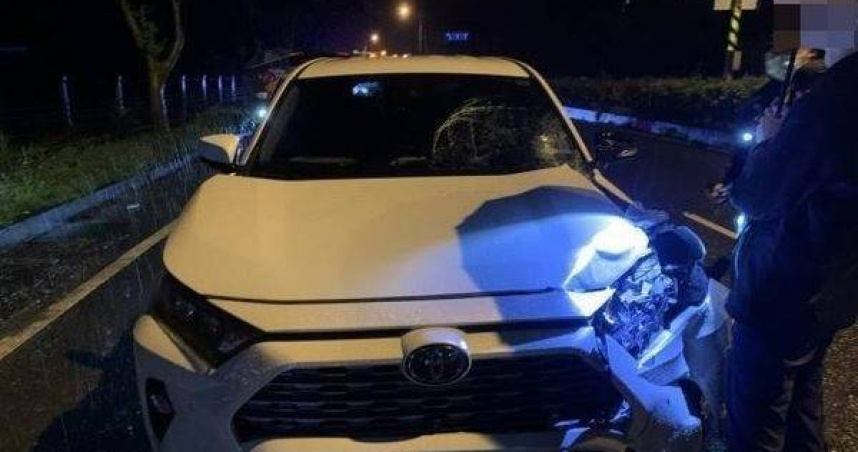 花蓮男子違規穿越台9線遭車撞亡。（圖／翻攝畫面）