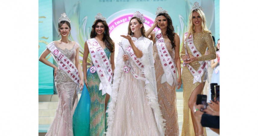 第20屆全球城市小姐世界盃邀請賽前五名：鄭安琪（左起）、妮可Nicole Bacon、尤莉亞Iuliia Pogorelova、布莉安娜Brianna Maria、茱莉亞Julia Luczak。（圖／光澤醫美集團提供）