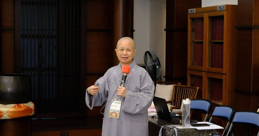 釋昭慧表示，既然該名嘴勇於在媒體上公然犯罪，那麼，自己正好可以追究該名嘴的民、刑法律責任，將索賠金額拿來捐給賑災慈善單位。（圖／翻攝自釋昭慧臉書）