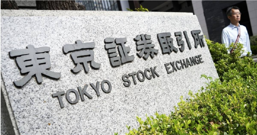 日本股市延續漲勢，今（12日）再度刷新歷史高點。圖為東京證券交易所。（圖／達志／美聯社）