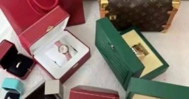 大陸湖南省長沙市1名15歲少女為購買新手機，竟私下變賣家中多件名牌精品，引發爭議。（圖／翻攝自羊城晚報）