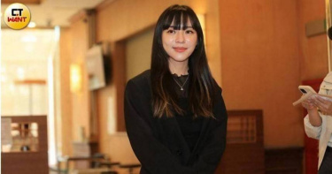 國務機要費遭刪凍波及庇護工場中秋禮盒採購，黃捷宣布認購100盒月餅力挺。 （圖／周志龍攝）