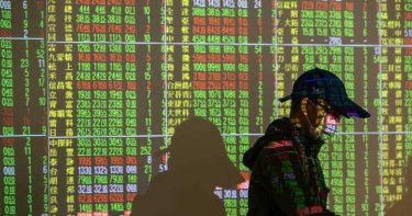 生技族群多檔重挫 股王合一賣超逾2,000張