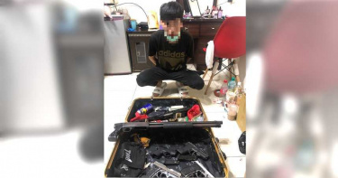 竹聯幫找民宅當軍火庫藏6槍百發彈 「乾淨」小弟當武器大總管